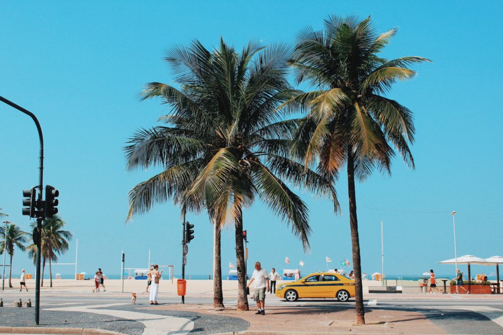 copacabana rio de janeiro brasil bresil amerique du sud plage beach plamiers voyage travel