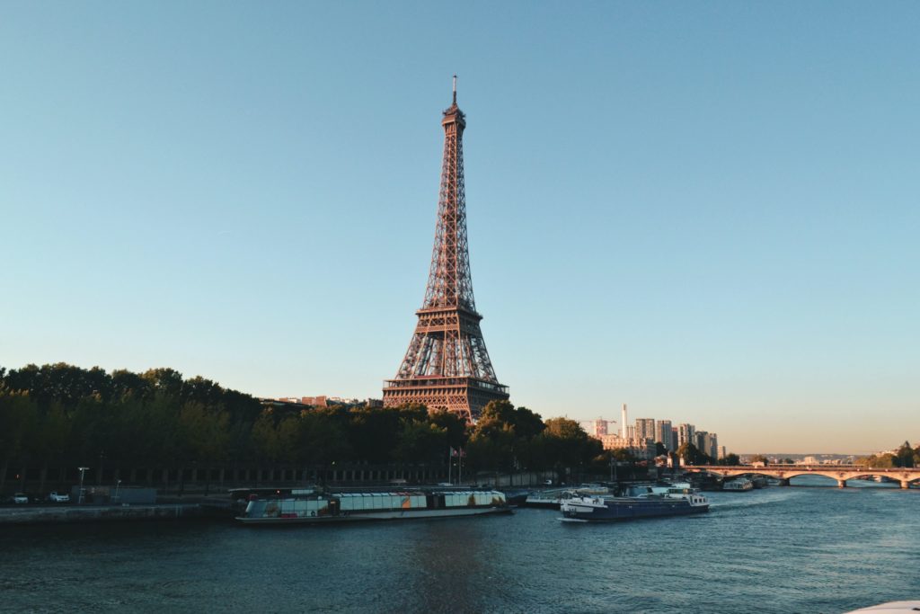 tour eiffel classement arrondissement 7e 7eme arrondissements parisien seine fleuve tourisme